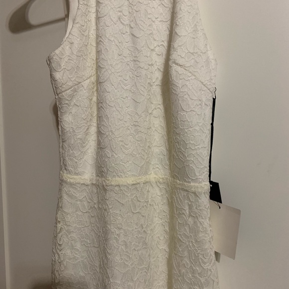 Lulus Dresses & Skirts - White lace dress